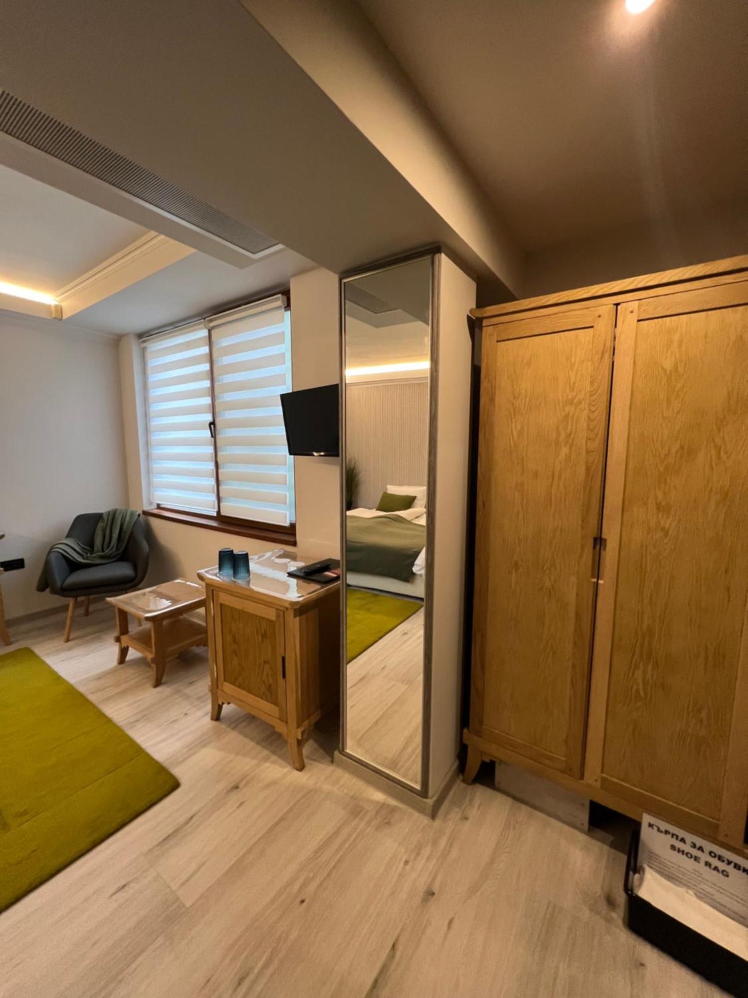 Hotel Studio 3*