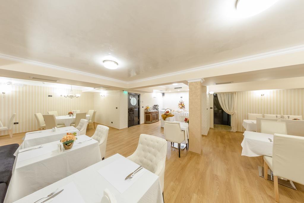 Hotel Studio 3* Βελίκο Τίρνοβο
