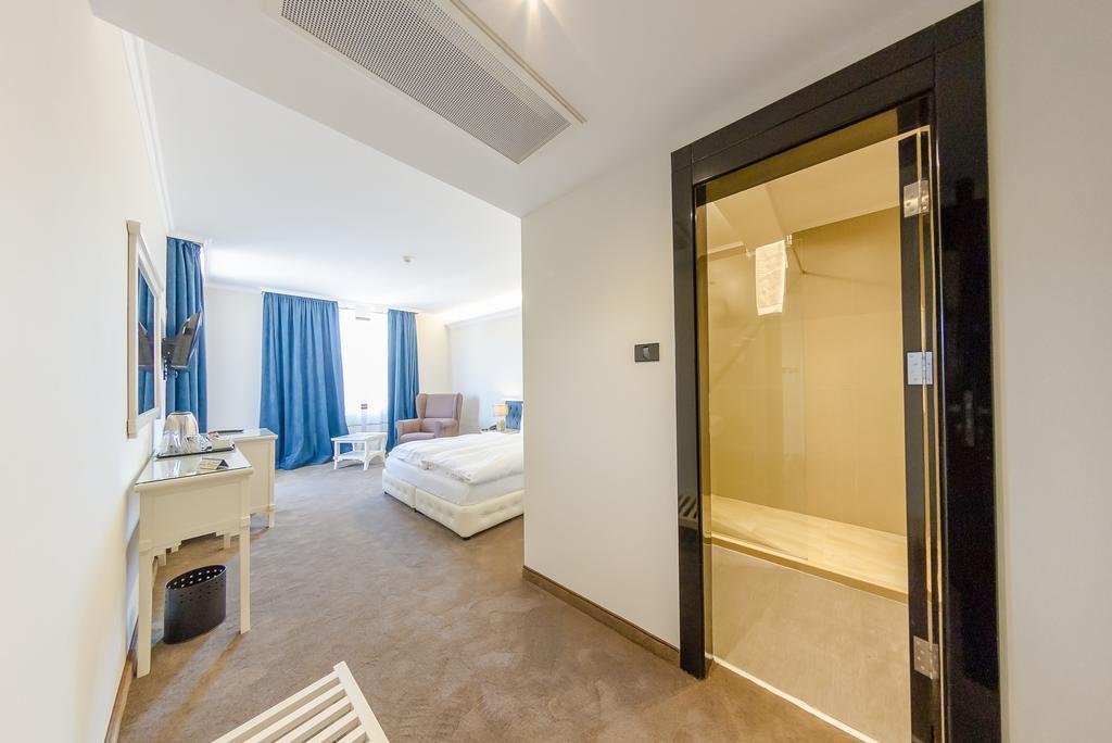 Hotel Studio